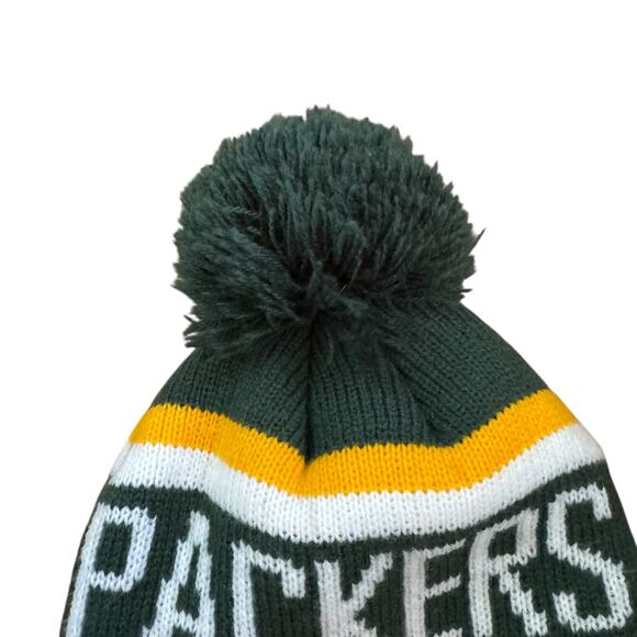 Green Bay Packers Logo Knit Winter Hat Beanie Pom Pom NFL Team Apparel OSFM - Picture 6 of 9